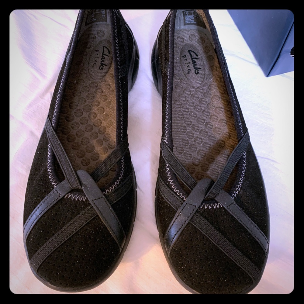 Clark’s P-berry black comfort flat